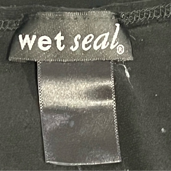 WET SEAL SCOOP NECK WITH BEADED SHOULDER MINI DRESS - Picture 8 of 8